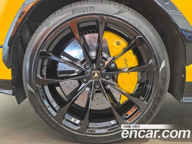 Lamborghini Urus 4.0 V8 S, 2024 10