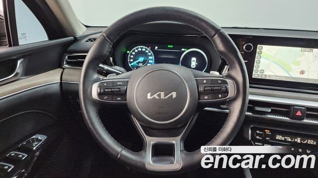 Kia K5 гибрид 3세대 Noblesse, 2023 13