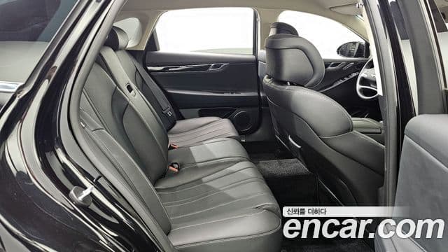 Genesis G80 (RG3) бензин 2.5 турбо AWD, 2024 12