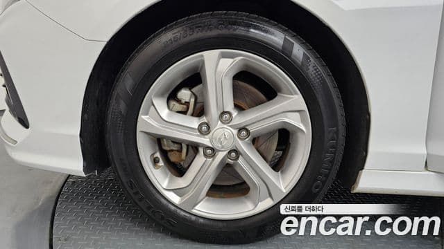 Hyundai Sonata New 라이즈 LPI Modern(для людей с инвалидностью), 2018 все фото