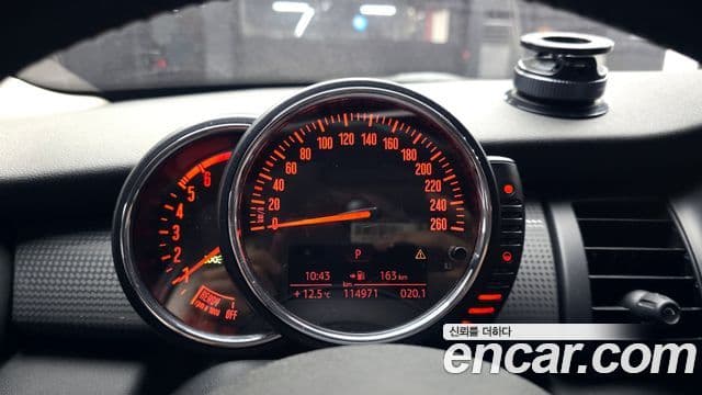 Mini Cooper D 3세대, 2016 8