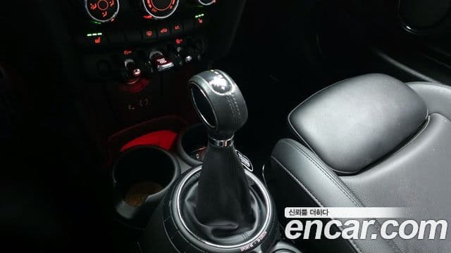 Mini Cooper D 3세대, 2016 9