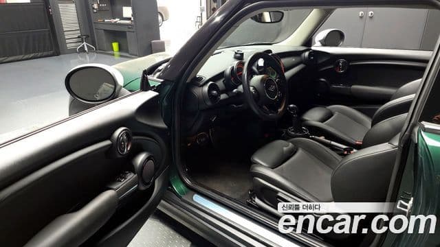 Mini Cooper D 3세대, 2016 10