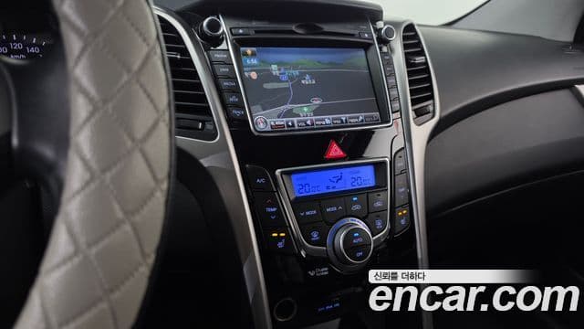 Hyundai i30(новый кузов / новое поколение) дизель 1.6 VGT PYL, 2014 14