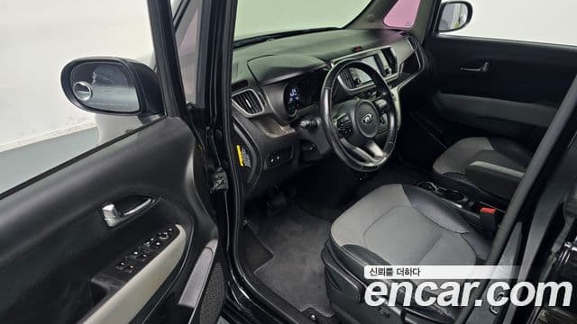 Kia The / новый New Ray Prestige, 2018 11