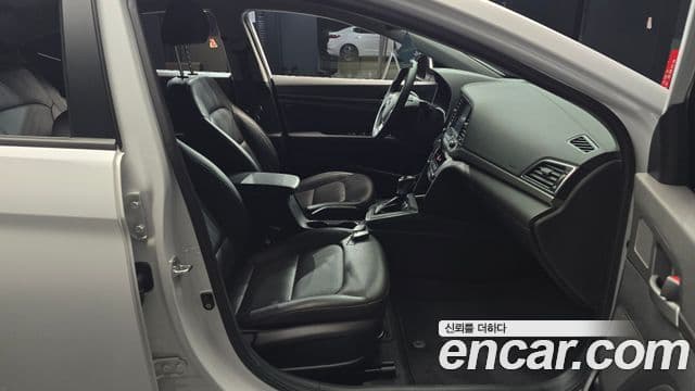 Hyundai Avante AD 1.6 GDI Value Plus, 2018 11