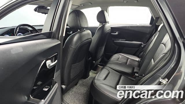 Kia The / новый New Niro Prestige, 2020 12