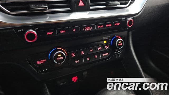 Kia The / новый New Niro Prestige, 2020 17