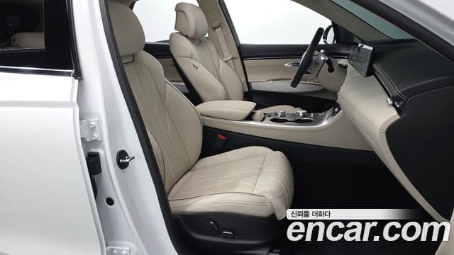 Genesis GV70, 2025 10