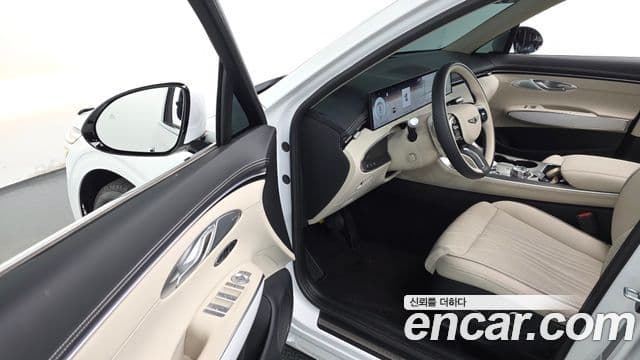 Genesis GV70, 2025 12