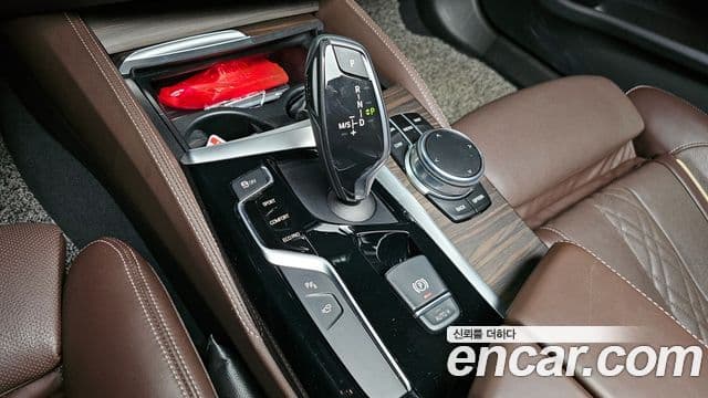 BMW 5시리즈 (G30) 530i xDrive M Sport Plus, 2017 9