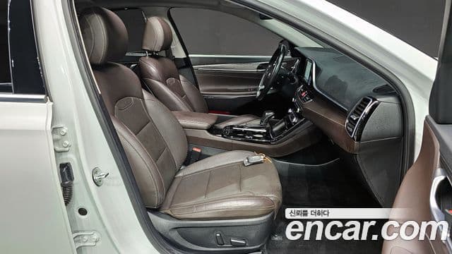 Hyundai Grandeur IG 3.0 LPi Exclusive (арендный автомобиль), 2018 10