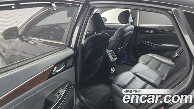 Kia All New K7 3.0 LPI Luxury (арендный автомобиль), 2018 17