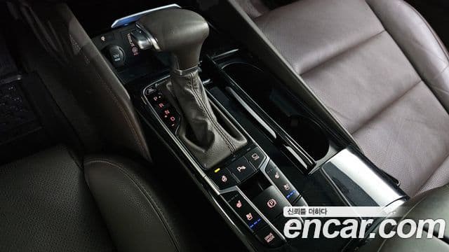 Kia All New K7 гибрид Noblesse, 2019 9