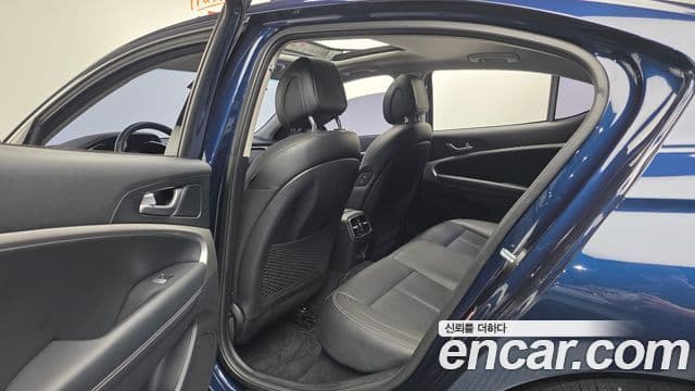 Genesis G70 Advanced, 2018 18