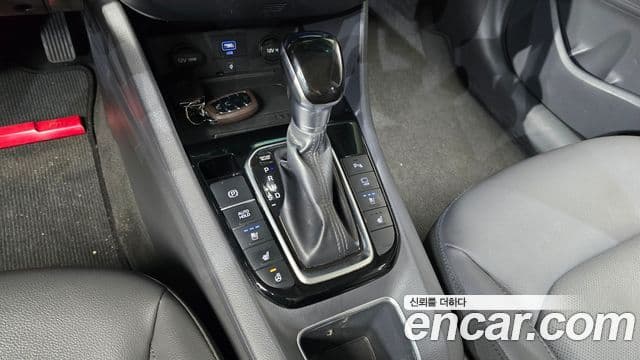 Hyundai The / новый New Ioniq гибрид Q, 2020 9