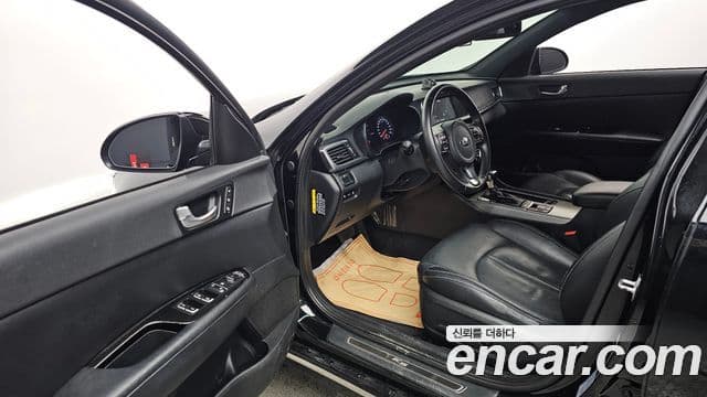 Kia K5 2세대 Signature, 2018 10