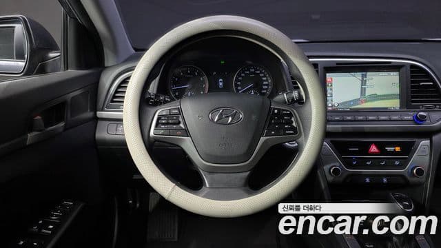 Hyundai Avante AD 1.6 GDI Value Plus, 2017 13