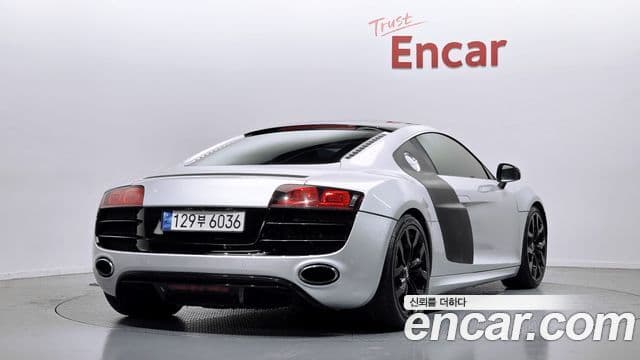 Audi R8 5.2 V10 купе, 2012 2