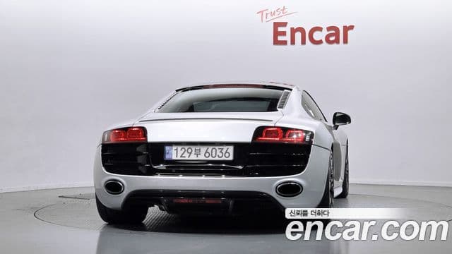 Audi R8 5.2 V10 купе, 2012 4