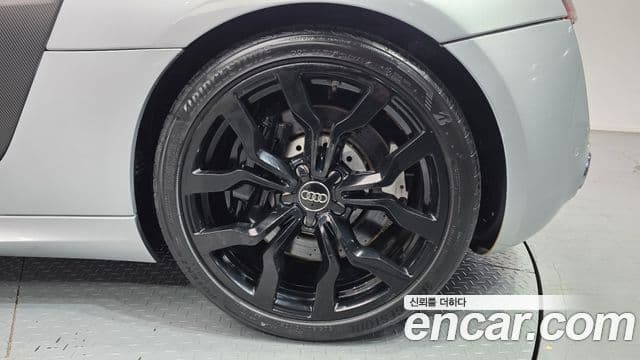 Audi R8 5.2 V10 купе, 2012 все фото