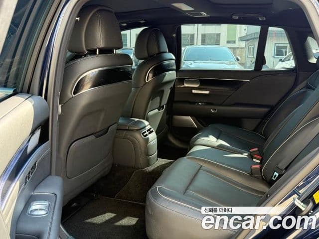 Genesis G90 (RS4) бензин 3.5 турбо AWD, 2023 11