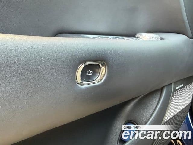 Genesis G90 (RS4) бензин 3.5 турбо AWD, 2023 16