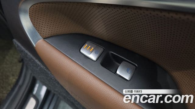 Genesis G70 Supreme, 2018 19