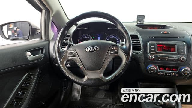 Kia K3 Trendy, 2014 13