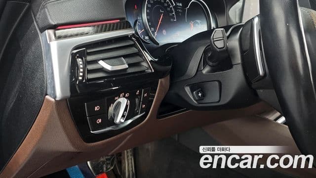 BMW 5시리즈 (G30) 520d M Sport Plus, 2018 16