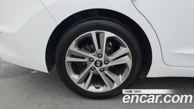 Hyundai Avante AD 1.6 GDI Value Plus, 2018 все фото