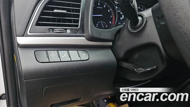 Hyundai Avante AD 1.6 GDI Value Plus, 2018 18