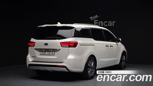 Kia All New Carnival Prestige, 2015 2