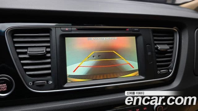 Kia All New Carnival Prestige, 2015 15