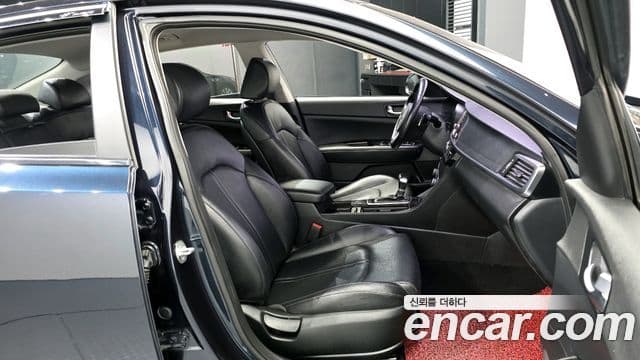 Kia K5 2세대 Noblesse, 2016 11