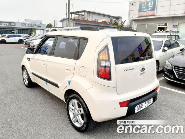 Kia Soul люксовая версия, 2009 6