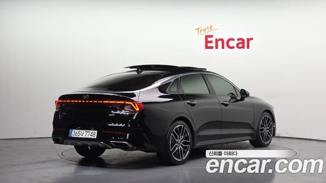 Kia K5 3세대 Signature, 2021 2