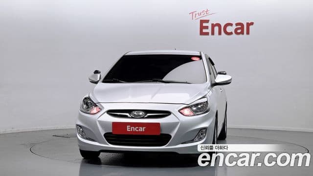 Hyundai Accent(новый кузов / новое поколение) Premier, 2011 3