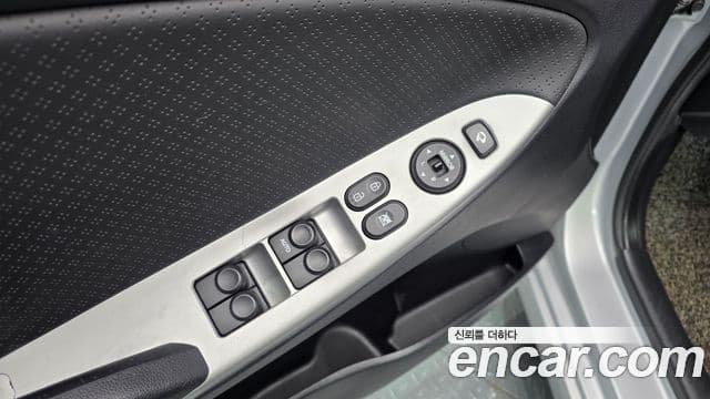 Hyundai Accent(новый кузов / новое поколение) Premier, 2011 15