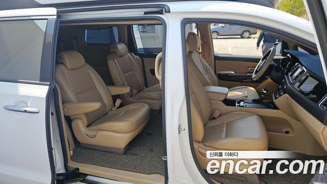 Kia All New Carnival Prestige High Roof, 2018 11