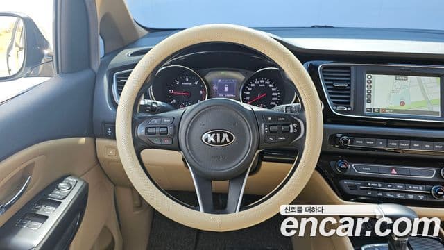 Kia All New Carnival Prestige High Roof, 2018 13