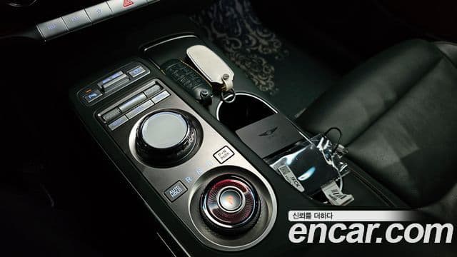 Genesis GV70, 2021 9