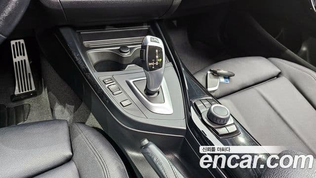 BMW 1시리즈 (F20) 118d Sport 5도어, 2017 9