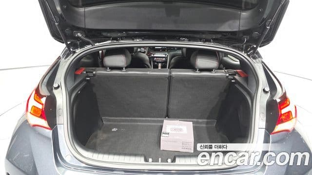 Hyundai Veloster (JS) Core, 2018 20