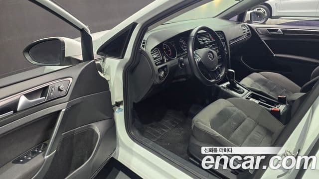 Volkswagen Гольф 7세대, 2014 11