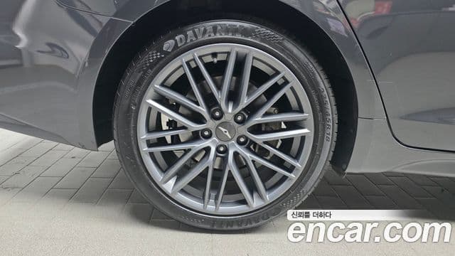 Genesis G70 Supreme, 2018 все фото