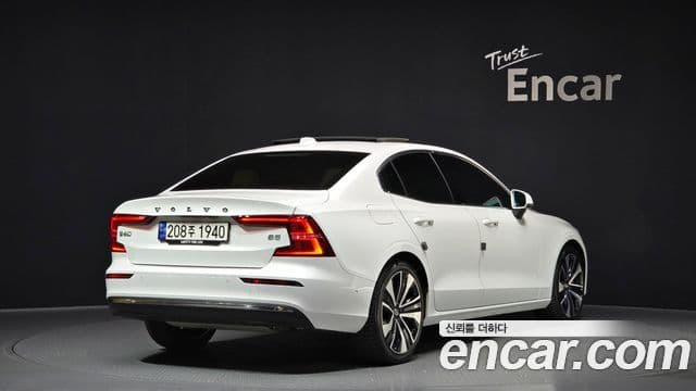 Volvo S60 3세대 B5 Ultimate Bright, 2024 2