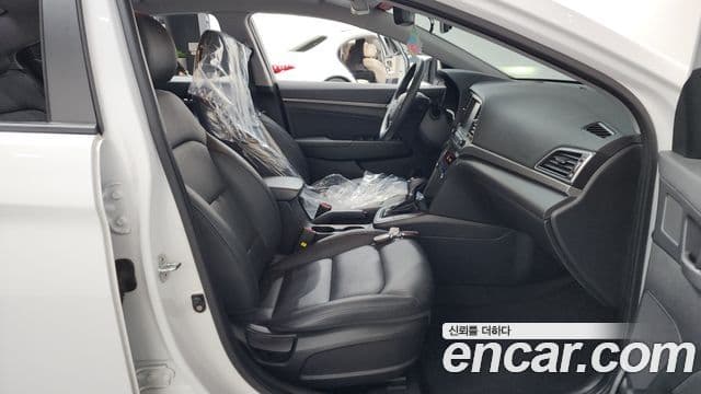 Hyundai Avante AD 1.6 GDI Value Plus, 2018 11