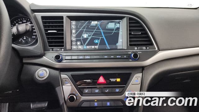 Hyundai Avante AD 1.6 GDI Value Plus, 2018 14