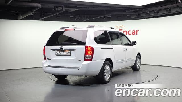 Kia Carnival R топовая версия, 2012 2